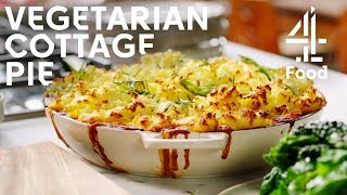 Jamie Olivers GameChanging VEGETARIAN Cottage Pie  Jamies MeatFree Meals [upl. by Ehrlich]