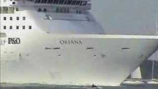 PampO Cruise Ship Oriana sailing down solent 2005 [upl. by Eilyw]