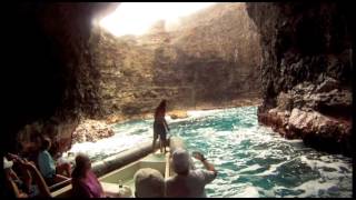 Napali Coast Nawiliwili Kauai Hawaii boat tour  Inside quotQueens Bathquot 2013 [upl. by Ahsiemal]