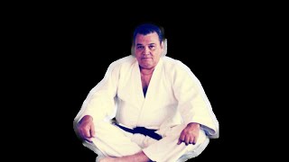 Rolles Gracie telling a story about his father Rolls Gracie training vs Rorion in their youth [upl. by Lleral]