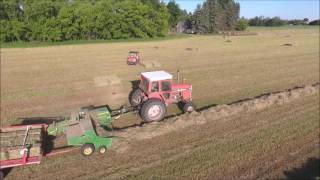 Massey 1135 w348 baler and Hoelscher accumulator [upl. by Karoline720]