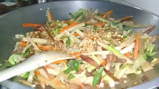 How to Cook Lumpiang Sariwa [upl. by Hewett]