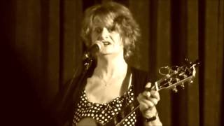 AGNES COLLET chante GEORGES BRASSENS  quotLoragequot Paris Mairie 18ème 2015 [upl. by Adore]