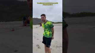 Quando faz amizade na praia part 1 [upl. by Ahsinal]