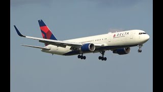 Delta 767300 landing DTW [upl. by Vaas]