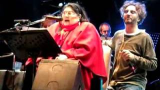 Mercedes Sosa y Fito Páez Última noche de la Fiesta Nacional de la Manzana [upl. by Obed]