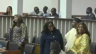 Sénégal Une Assemblée houleuse et honteuse Le président boude la salle en plein séance [upl. by Finer]