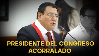 Presidente del Congreso intentó aclarar sus investigaciones pero no soportó preguntas de la prensa [upl. by Refinnaej]