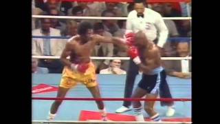 Hagler vs Hearns  Round 1 HD [upl. by Aruasi]