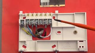 Y plan heating system wiring explained Honeywell edition [upl. by Tacye451]