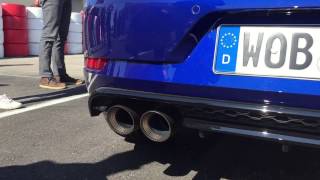 Terminale di scarico Akrapovic per Golf R 2017 [upl. by Ardiekal]