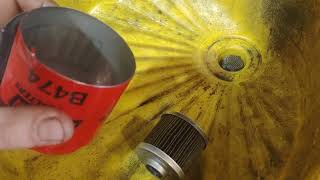 423 putting shell t6 15w40 engine oil in Quincy qp75 air compressor [upl. by Body927]