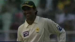 Shoaib akhter USING desi language [upl. by Dagnah674]