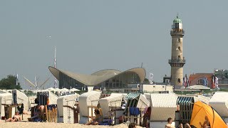 OSTSEE  Warnemünde quotUrlaub in einem Ostseebad voller maritimer Lebendigkeitquot DEUTSCHLAND [upl. by Ailongam]