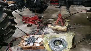 Clutch replaced in newholland 6610s [upl. by Bekelja]