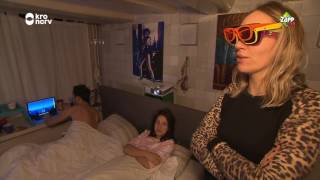 WIE LIGT ER IN BED BIJ THOMAS  Wekservice 1  Zapplive NPO Zapp [upl. by Eiro]