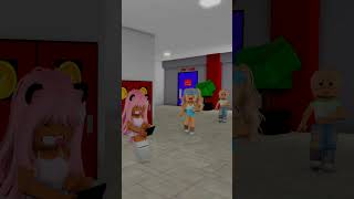 the preppies were so mean to the slender😭💔robloxshorts roblox [upl. by Lebazej]