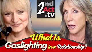 What is Gaslighting in Dating amp Relationships 9 Warning Signs of Gaslighting and What to Do [upl. by Pussej]