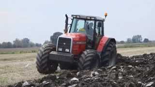 Massey Ferguson 8160 ploughing 2015 [upl. by Owen672]