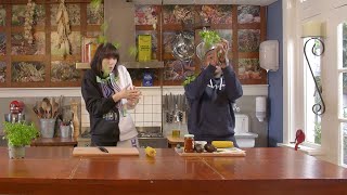 Houmous wrap door Teske en Steven Bergwijn  Helden in de keuken [upl. by Nahtnamas813]