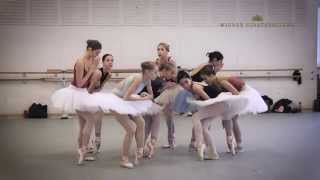 Ballett Thoss  Wheeldon  Robbins – Probenvideo [upl. by Tamer]