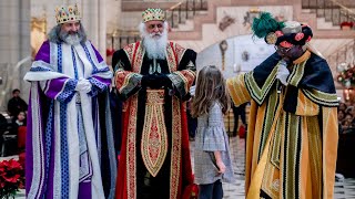 Los Reyes Magos ya están en madrid [upl. by Halyhs]