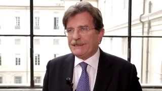 Dino Crivellari UniCredit Credit Management BankCredito al Credito 2014 [upl. by Ahseym]