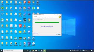 Resizing the Windows 11 Taskbar  WinAero Tweaker App Review [upl. by Ennalorac]