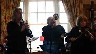 Peter Roughead And The Tweed River Jazz Band Bamburgh 2018 [upl. by Erastes]