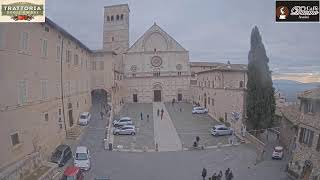 Assisi Live Webcam Piazza San Rufino [upl. by Gatias]