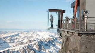 quotUn passo nel vuotoquotUn cabina di vetro sulla cima del Monte Bianco [upl. by Ulrich]