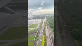 Smooth Landing at CHANGI International Airport Singapore tamilflights tamilshortvideo singapore [upl. by Ahsini606]