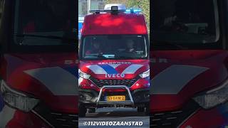 WO 133111 Brandweer Amsterdam kazerne Nico naar een zoekactie op het water in Oostzaan feuerwehr [upl. by Zemaj]