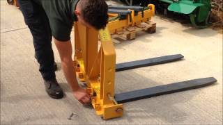 D700 Pallet Forks demonstrated by Farm Tech Supplies [upl. by Eruza899]