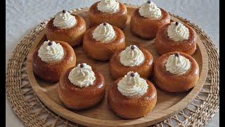 Recette  Mini Babas au Rhum [upl. by Enivid]