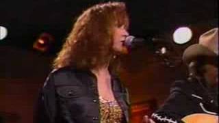 Patty Loveless and Dwight Yoakam  Message to my Heart live [upl. by Kliment]