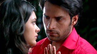 Shaleen Malhotra and Sana Makbul Ariya  Mujhe Kaise Pata Na Chala  YouTube Music [upl. by Lolly]