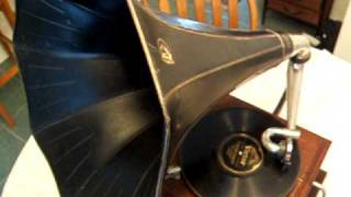 Arthur Collins amp Byron Harlan sing  Aba Daba Honeymoon  from 1914 Victor Type III Gramophone [upl. by Eiral]