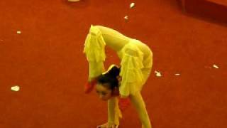 Beautiful Chinese Lady Contortionist Acrobatic Performance [upl. by Anawaj715]