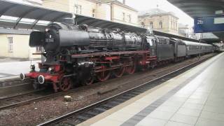 EisenbahnRomantikSonderzug mit SchnellzugDampflok BR 01 1066 passiert Mainz HBF [upl. by Philcox]