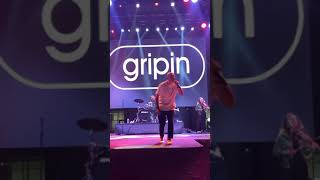 Elini tutabilmek için son bir defa Gripin Konser [upl. by Licko]