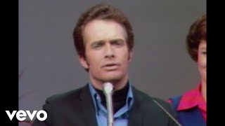 Merle Haggard  Okie From Muskogee Live [upl. by Kurland830]