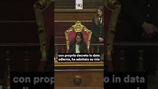 IN SENATO LE DIMISSIONI DI SGARBI LAPPLAUSO IN AULA news shorts [upl. by Morgun670]