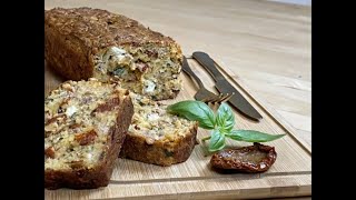 CAKE AU THON TOMATES SECHÉE FETA BASILIC [upl. by Eltsirhc]