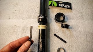 SDG Tellis Dropper Seatpost tear down and rebuild [upl. by Nylrem]