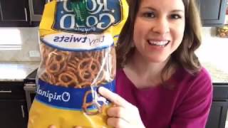 How to make Rolo Pretzel Reindeer Treats [upl. by Hintze]