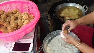 Khmer lady making snack foods  Cambodian street foods [upl. by Echo]