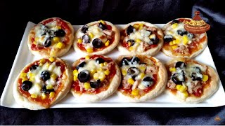 Mini pizza  بيتزات صغيرة بالتونة رائعة جدا ولذيذة  MiniPizza au Thon [upl. by Enrique2]