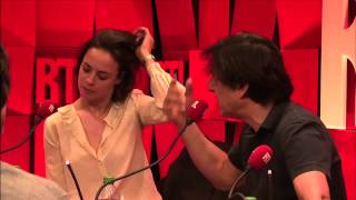 Bérénice Bejo et Yvan Attal Les rumeurs du net du 24042014 dans A La Bonne Heure  RTL  RTL [upl. by Rhodia]