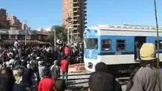 Incendio de un tren en Castelar [upl. by Okajima]